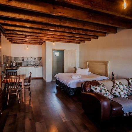 Barrel And Blues Inn Swellendam Luaran gambar